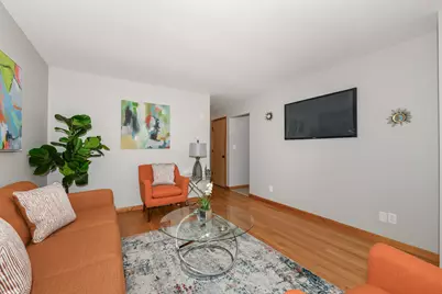 2207  Hamilton Ave, Racine, WI 53403 - Photo 4