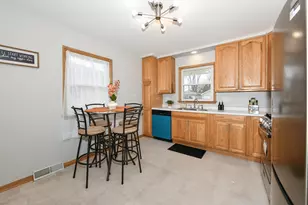 2207 Hamilton Ave, Racine, WI 53403 - Photo 8