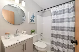 2207 Hamilton Ave, Racine, WI 53403 - Photo 14