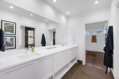 222 E Pleasant St, Oconomowoc, WI 53066 - Photo 26