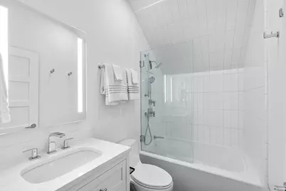 222 E Pleasant St, Oconomowoc, WI 53066 - Photo 30