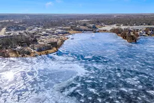 222 E Pleasant St, Oconomowoc, WI 53066 - Photo 32