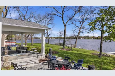 222 E Pleasant St, Oconomowoc, WI 53066 - Photo 4