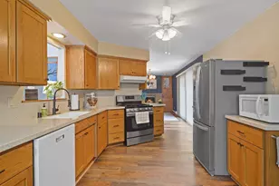 3326 Monarch Dr, Racine, WI 53406 - Photo 4