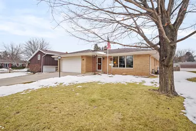 3326  Monarch Dr, Racine, WI 53406 - Photo 42