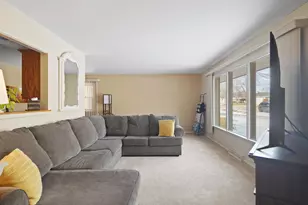 3326 Monarch Dr, Racine, WI 53406 - Photo 10