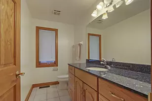 1343 40th Ct, Kenosha, WI 53144 - Photo 12