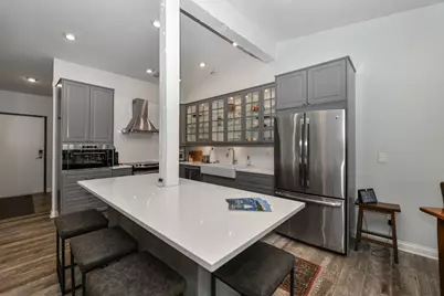 31  Abbey Villa Cir #D, Fontana, WI 53125 - Photo 10