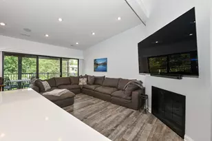 31 Abbey Villa Cir, Fontana, WI 53125 - Photo 14