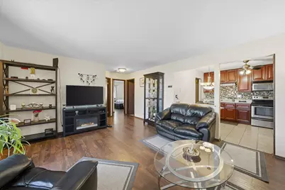 8539 N 107th St, Milwaukee, WI 53224 - Photo 6