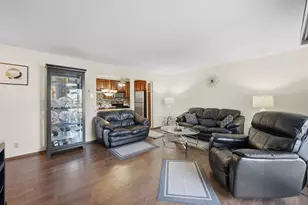 8539 N 107th St, Milwaukee, WI 53224 - Photo 4