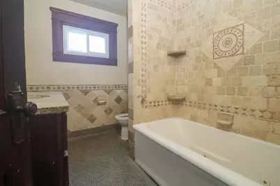 2462 N 46th St, Milwaukee, WI 53210 - Photo 10