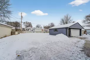 10514 W Lawn Ave, Milwaukee, WI 53225 - Photo 26