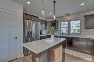 1721 Arthur's Pass, Oconomowoc, WI 53066 - Photo 12