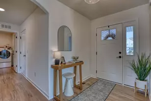 1721 Arthur's Pass, Oconomowoc, WI 53066 - Photo 2