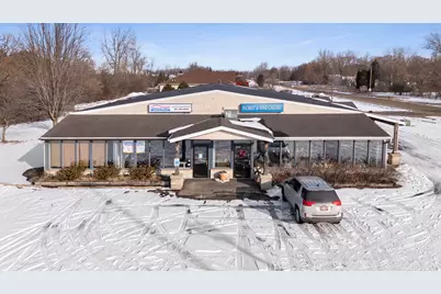 400 W Dekora St, Saukville, WI 53080 - Photo 2