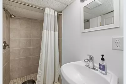 908 E Hampton Rd, Whitefish Bay, WI 53217 - Photo 22