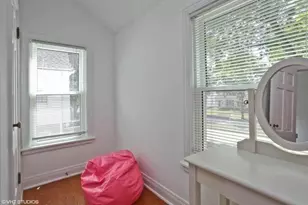 908 E Hampton Rd, Whitefish Bay, WI 53217 - Photo 16