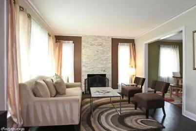 908 E Hampton Rd, Whitefish Bay, WI 53217 - Photo 4