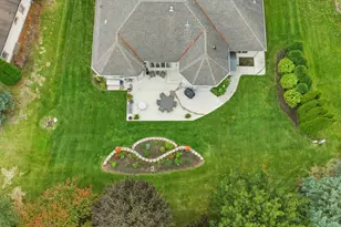 6748 S Yale Dr, Franklin, WI 53132 - Photo 46