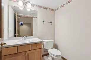 6748 S Yale Dr, Franklin, WI 53132 - Photo 28