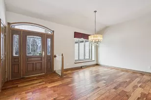 6748 S Yale Dr, Franklin, WI 53132 - Photo 2