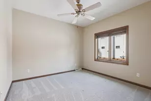 6748 S Yale Dr, Franklin, WI 53132 - Photo 24