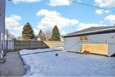 1826  Clayton Ave #1828, Racine, WI 53404 - Photo 6