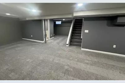 7720 W Bobolink Ave, Milwaukee, WI 53218 - Photo 24