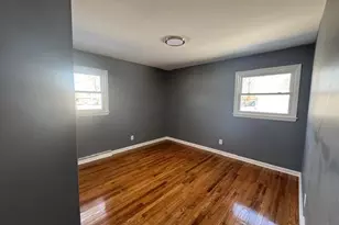 7720 W Bobolink Ave, Milwaukee, WI 53218 - Photo 16