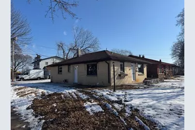 7720 W Bobolink Ave, Milwaukee, WI 53218 - Photo 2