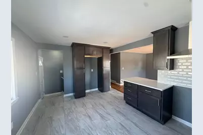 7720 W Bobolink Ave, Milwaukee, WI 53218 - Photo 4