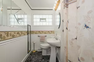 8220 W Keefe Ave, Milwaukee, WI 53222 - Photo 12