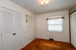 8220 W Keefe Ave, Milwaukee, WI 53222 - Photo 16