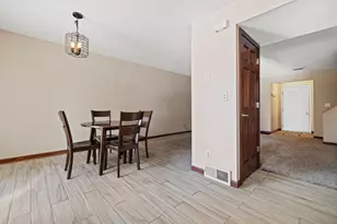 1523 Grandview Ct, Racine, WI 53139 - Photo 22