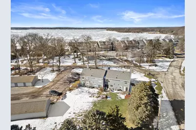 1523  Grandview Ct #4, Racine, WI 53139 - Photo 4