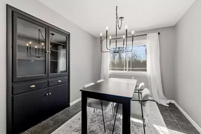 15613 W Riviera Dr, New Berlin, WI 53151 - Photo 4