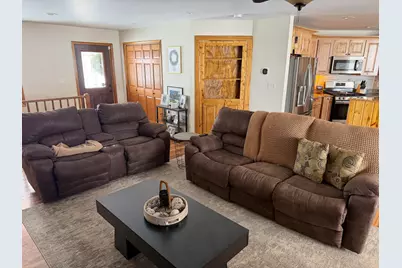 223  Clover Ln, Footville, WI 53548 - Photo 10