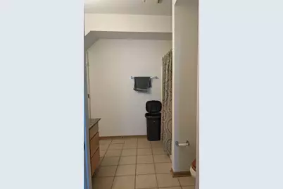 2121 S Kinnickinnic Ave #110, Milwaukee, WI 53207 - Photo 12