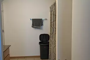 2121 S Kinnickinnic Ave, Milwaukee, WI 53207 - Photo 12