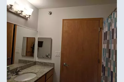 2121 S Kinnickinnic Ave #110, Milwaukee, WI 53207 - Photo 10