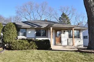 230 N 111th St, Wauwatosa, WI 53226 - Photo 34