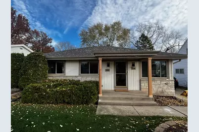 230 N 111th St, Wauwatosa, WI 53226 - Photo 38