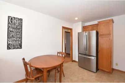 230 N 111th St, Wauwatosa, WI 53226 - Photo 6