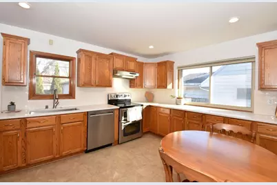 230 N 111th St, Wauwatosa, WI 53226 - Photo 2