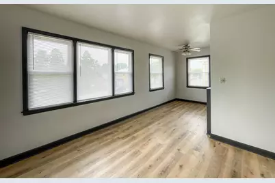 6910 W Center St #3, Milwaukee, WI 53210 - Photo 6