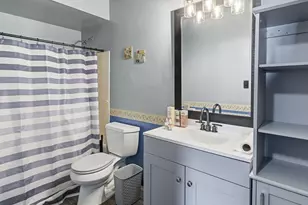 4436 S 90th St, Greenfield, WI 53228 - Photo 16