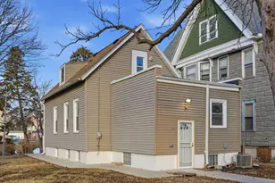 2028 N 23rd St, Milwaukee, WI 53205 - Photo 18