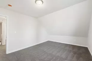 2028 N 23rd St, Milwaukee, WI 53205 - Photo 16