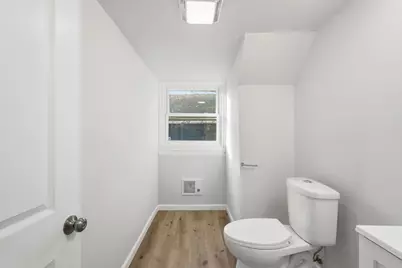 2028 N 23rd St, Milwaukee, WI 53205 - Photo 14